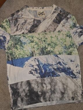 Topman Printed Crewneck Tee — Gray, Green